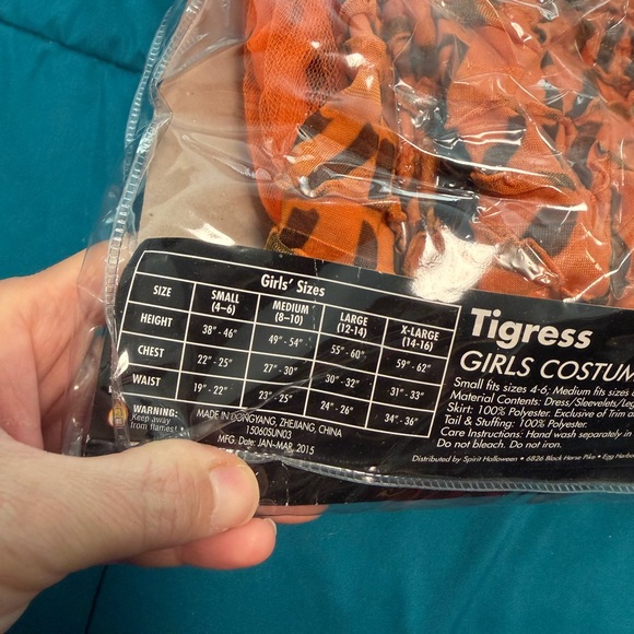 Girls tigress Costume M 8-10 - Picture 6 of 6